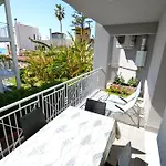 Royal Sea House شقة