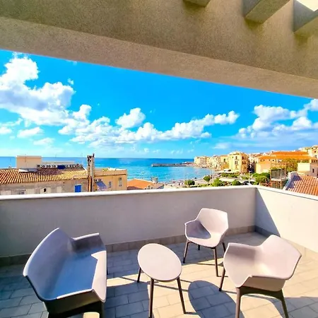 Royal Sea House *
