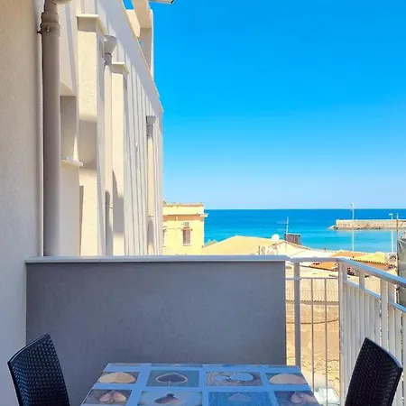 Royal Sea House Apartment *